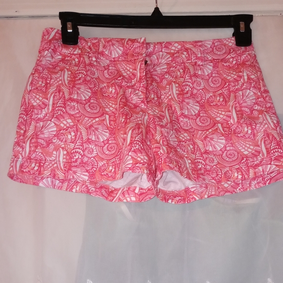 Vineyard Vines Other - VINEYARD VINES Preppy Pink & White Seashell Shorts - GIRL Size 14
